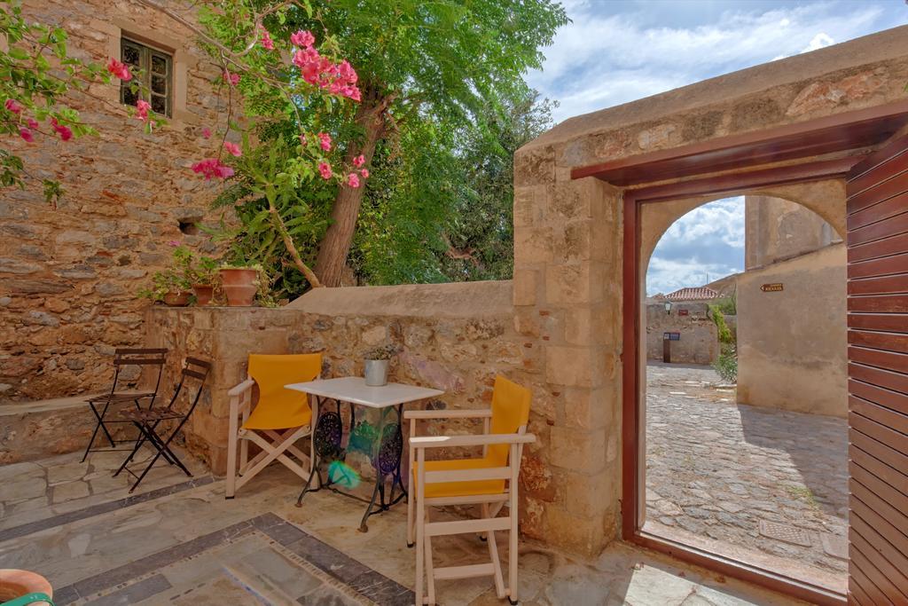 Dorovinis Monemvasia Castlehouses Eksteriør bilde
